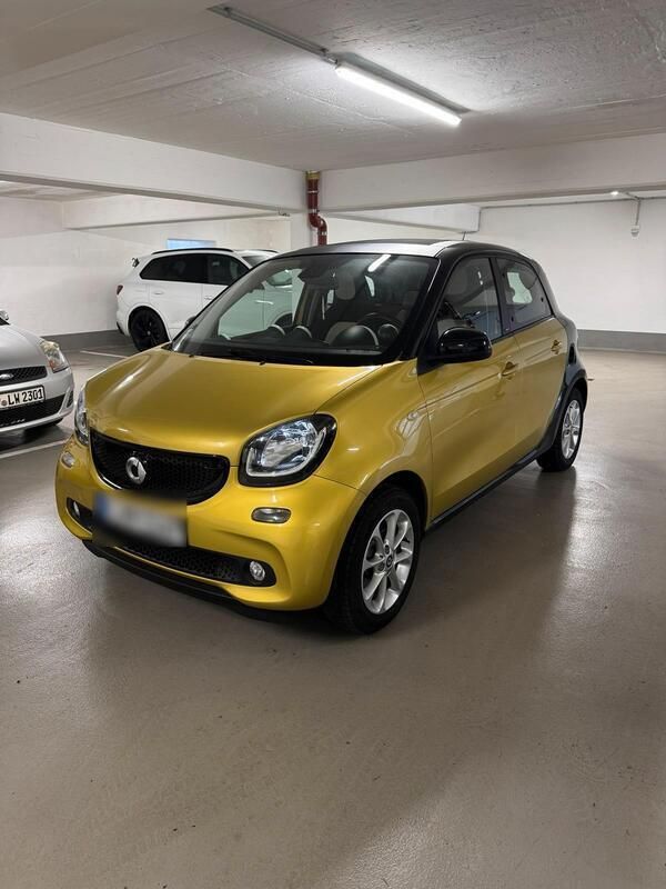Schwarz Gebraucht 2016 Smart ForFour Limousine | 6.200 € (Fairer Preis) - Bild 1/4
