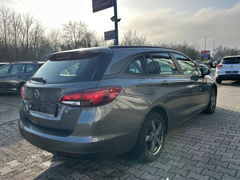 Gebraucht Opel Astra Edition 110 PS (80 kW) 2019 Grau Kombi