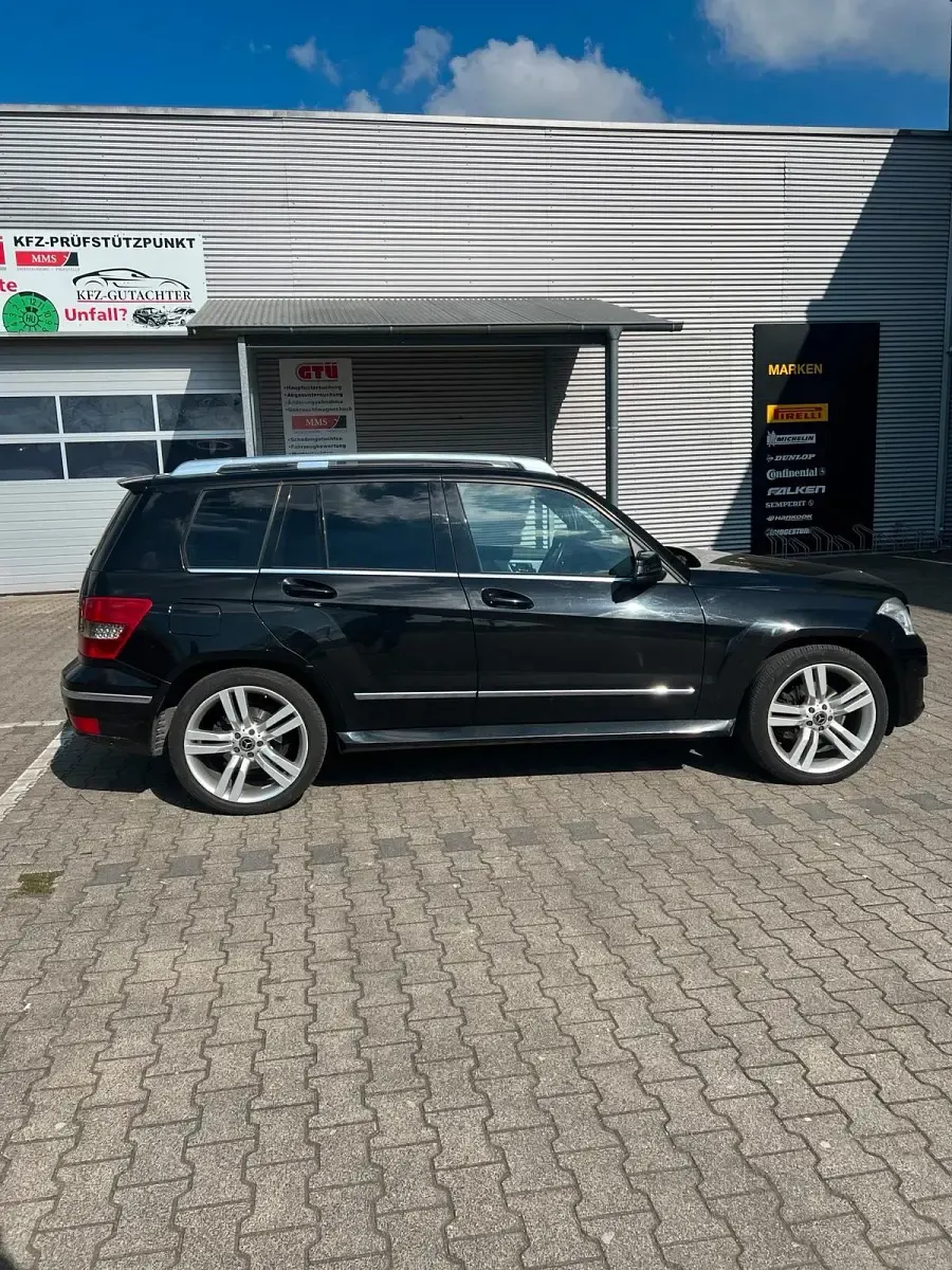 Gebraucht Mercedes GLK320 224 PS (164 kW) 2008 Schwarz SUV