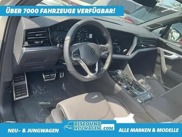 Sechura beige metallic Neu 2025 VW Touareg R-line SUV | 81.295 € (Fairer Preis) - Bild 1/2