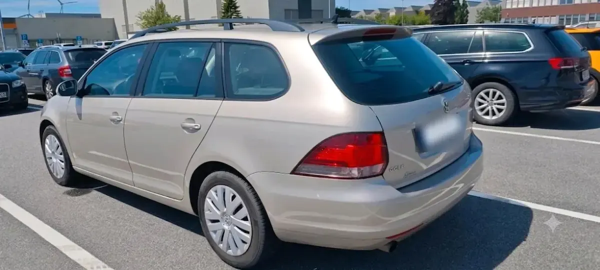 Gebraucht VW Golf VII 105 PS (77 kW) 2013 Gold Kombi