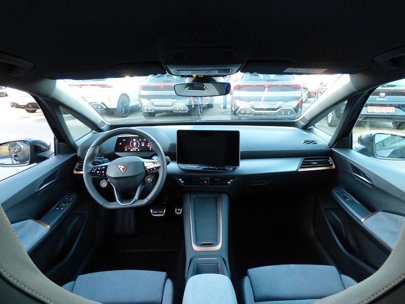 Nowe Cupra Born 169 kW (231 KM) 2025 Czarny Hatchback