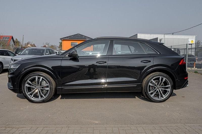 Gebraucht Audi SQ8 Ambiente 435 PS (319 kW) 2021 Orcaschwarz metallic SUV
