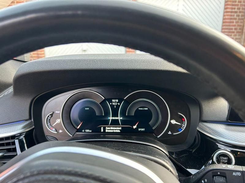Gebraucht BMW M550 Performance 400 PS (294 kW) 2019 Grau Limousine