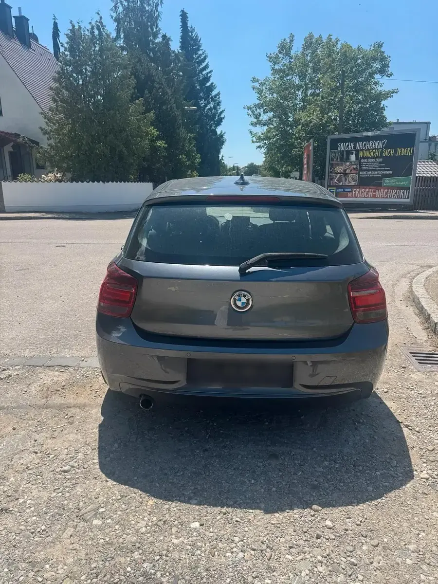 Gebraucht BMW 118 170 PS (125 kW) 2013 Grau Kleinwagen