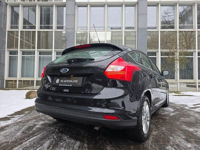 Gebraucht Ford Focus Titanium 125 PS (91 kW) 2012 Schwarz Limousine