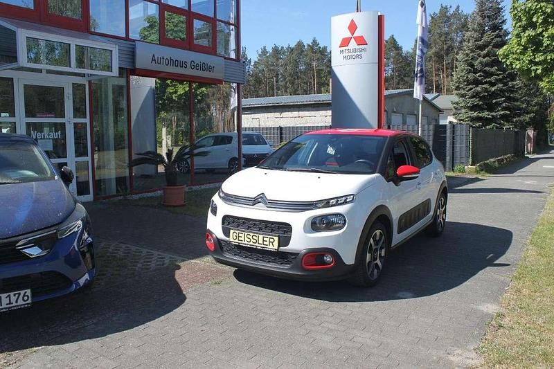 Weiß Gebraucht 2019 Citroën C3 Feel Kleinwagen | 9.490 € (Fairer Preis) - Bild 1/4