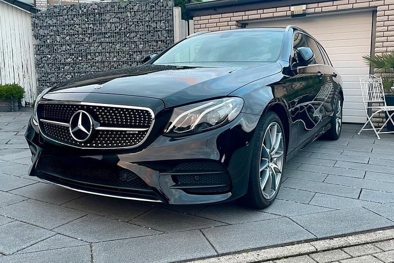 Gebraucht Mercedes E200 Style 197 PS (144 kW) 2019 Schwarz Kombi