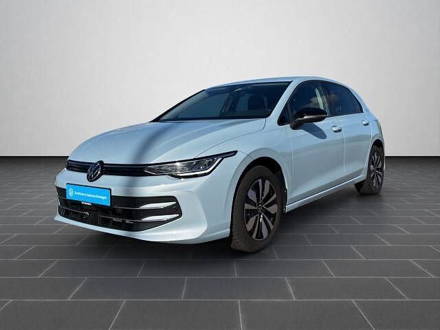 Crystal ice blue metallic (metallic) Gebraucht 2025 VW Golf VIII Goal Limousine | 28.770 € (Superpreis) - Bild 1/4