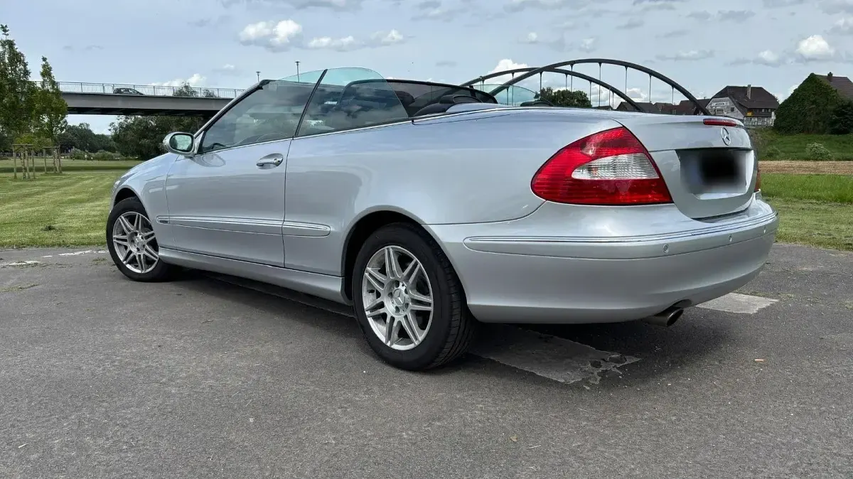 Gebraucht Mercedes CLK200 Elegance 163 PS (119 kW) 2007 Silber Cabrio