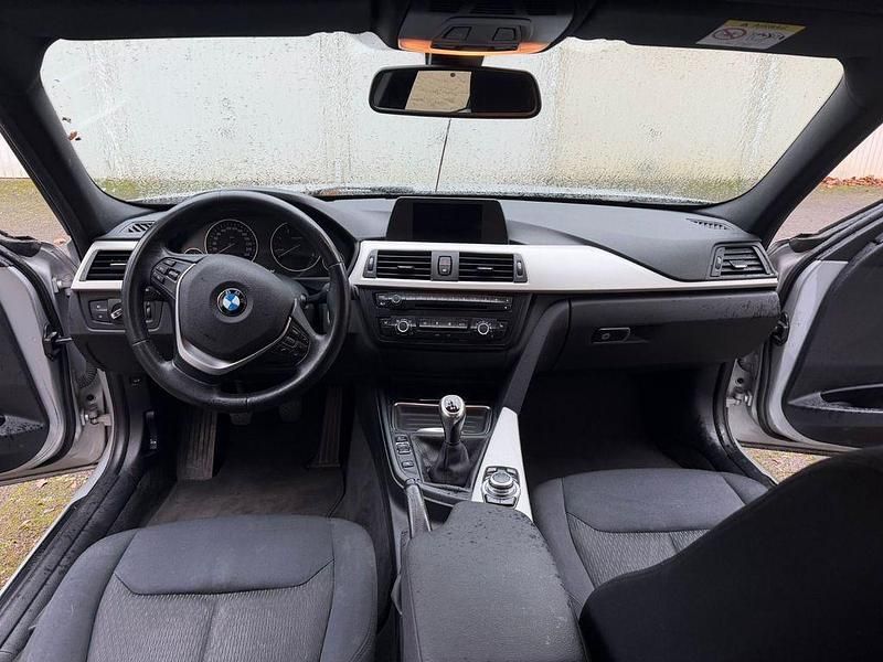 Gebraucht BMW 320 184 PS (135 kW) 2014 Silber Kombi