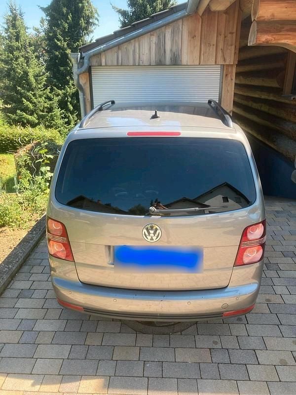 Gebraucht VW Touran 140 PS (102 kW) 2008 Grau Van / Kleinbus