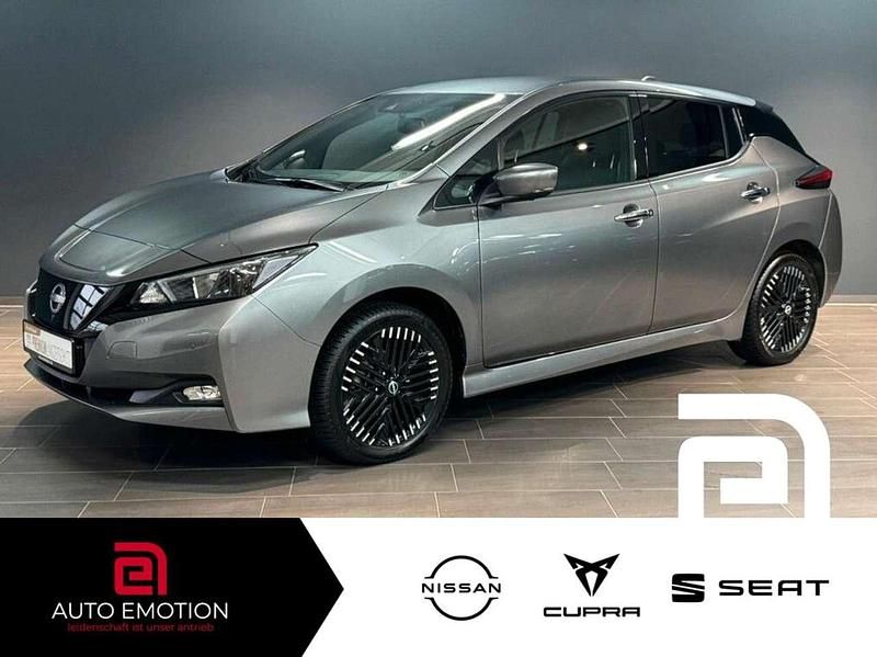 Gebraucht Nissan Leaf N-Connecta 160 kW (218 PS) 2023 Grau Kleinwagen