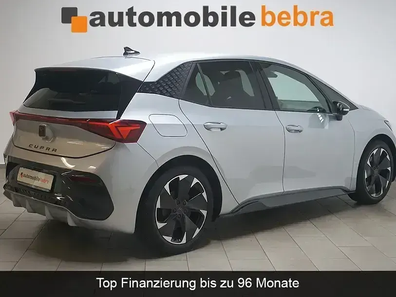 Gebraucht Cupra Born e-Boost 169 kW (231 PS) 2023 Geysirsilber Kleinwagen