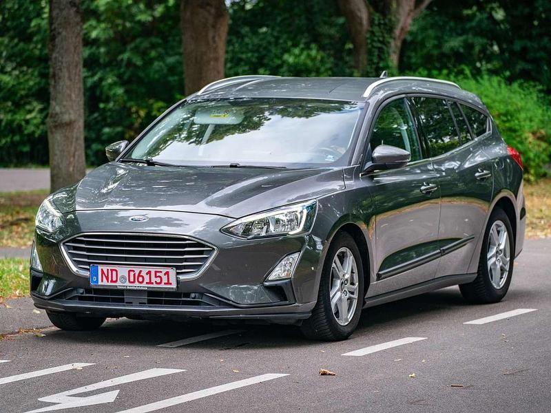 Magnetic Gebraucht 2019 Ford Focus Cool & Connect Kombi | 9.890 € (Fairer Preis) - Bild 1/4