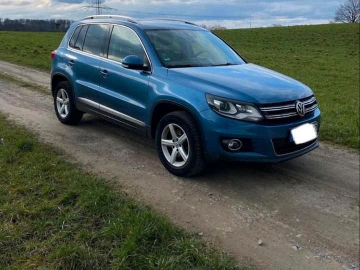 Blau Gebraucht 2012 VW Tiguan Sportline SUV | 10.500 € (Fairer Preis) - Bild 1/4