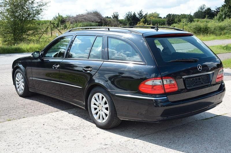 Gebraucht Mercedes E220 170 PS (125 kW) 2009 Schwarz Kombi