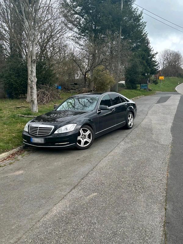 Gebraucht Mercedes 320 224 PS (164 kW) 2008 Schwarz Limousine