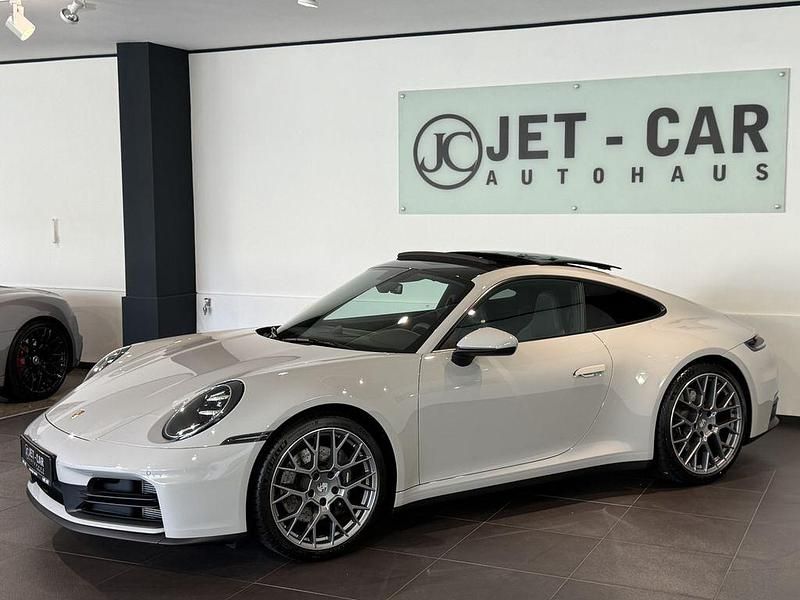 Grau Gebraucht 2025 Porsche 911 Carrera Chrono Coupé | 134.900 € (Superpreis) - Bild 1/4