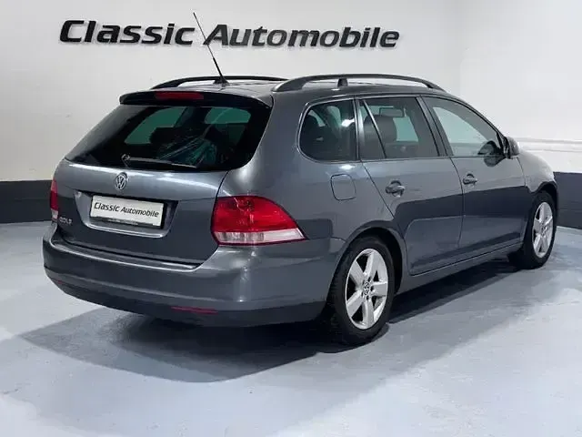 Gebraucht VW Golf VI Trendline 102 PS (75 kW) 2009 Platinum grey Kleinwagen