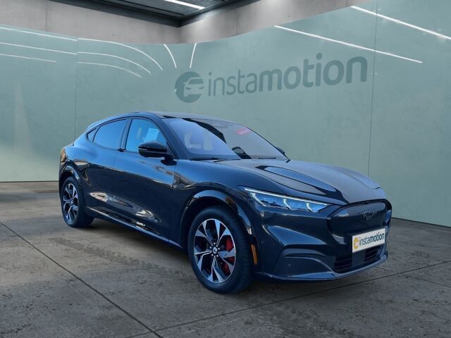 Grau Gebraucht 2022 Ford Mustang Mach-E SUV | 40.640 € (Etwas zu teuer) - Bild 1/2