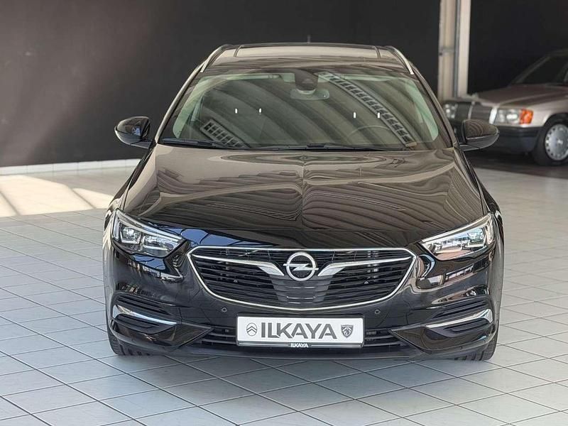 Gebraucht Opel Insignia Business Innovation 170 PS (125 kW) 2018 Schwarz Kombi