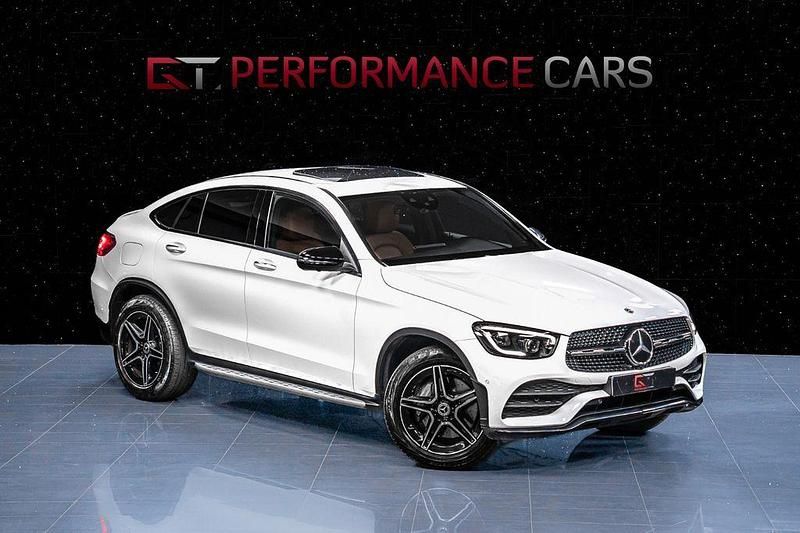 Weiß Gebraucht 2021 Mercedes GLC400d AMG Coupé | 52.490 € (Fairer Preis) - Bild 1/3