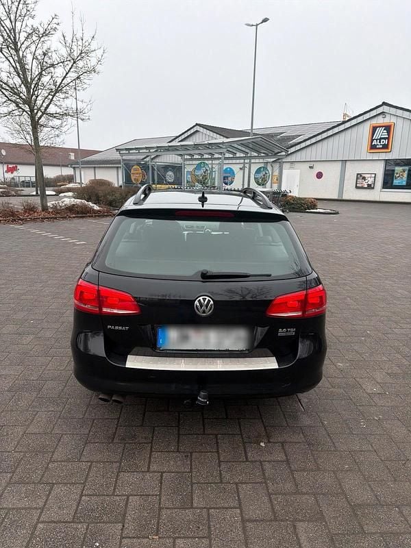 Gebraucht VW Passat 140 PS (102 kW) 2014 Schwarz Kombi