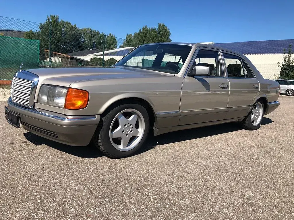 Gebraucht Mercedes 300 SE 188 PS (138 kW) 1985 Gold Limousine