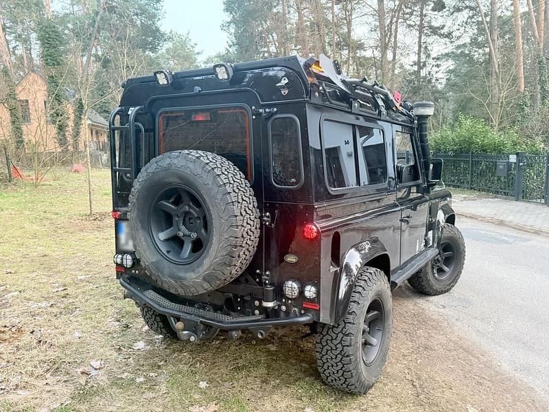 Gebraucht Land Rover Defender 122 PS (89 kW) 2010 Schwarz SUV