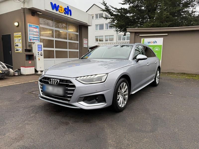 Silber Gebraucht 2019 Audi A4 Kombi | 18.490 € (Superpreis) - Bild 1/4