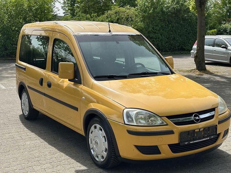 Second-hand Opel Combo Edition 75 CP (55 kW) 2007 Galben Monovolum