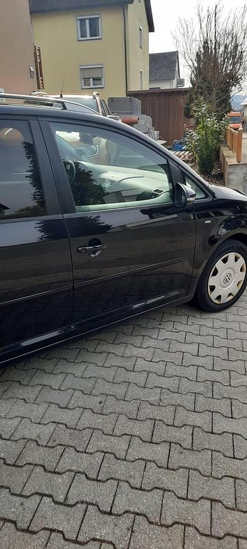 Gebraucht VW Touran 140 PS (102 kW) 2014 Schwarz Van / Kleinbus