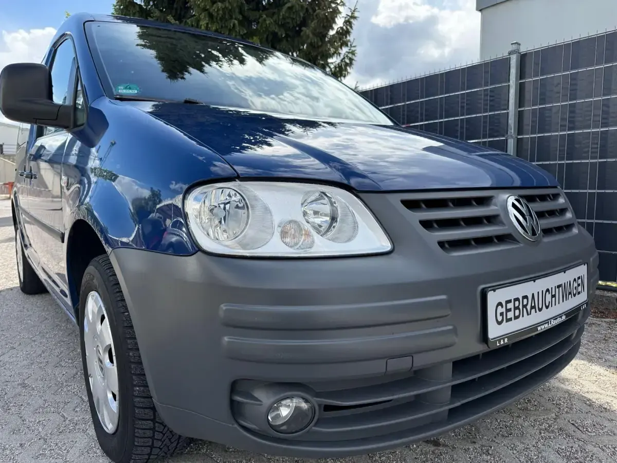 Second-hand VW Caddy Life 105 CP (77 kW) 2010 Albastru Monovolum