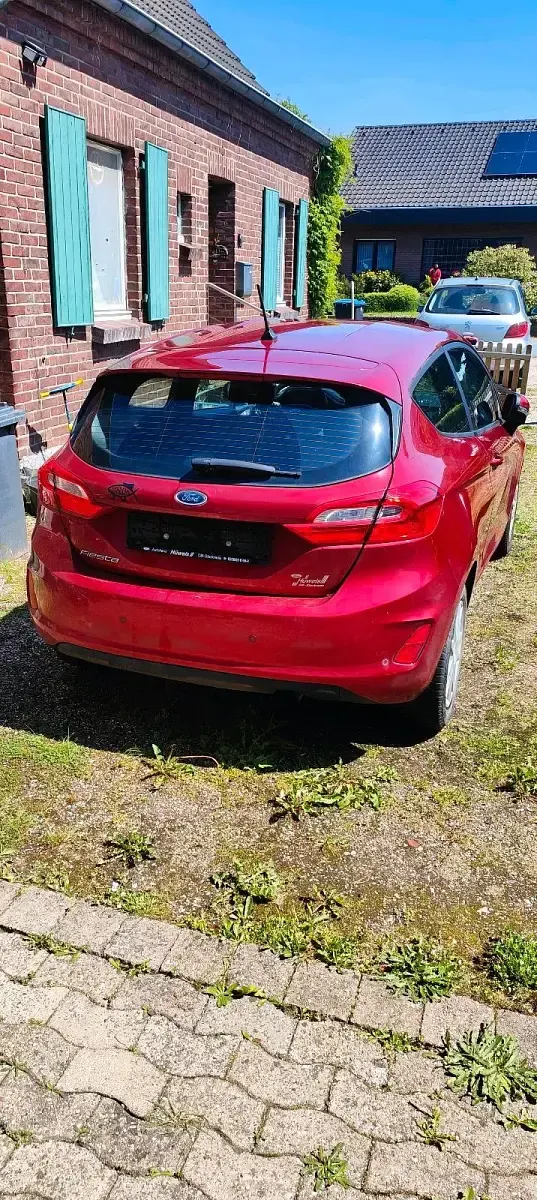 Usata Ford Fiesta Cool & Connect 70 CV (51 kW) 2017 Rosso Utilitaria