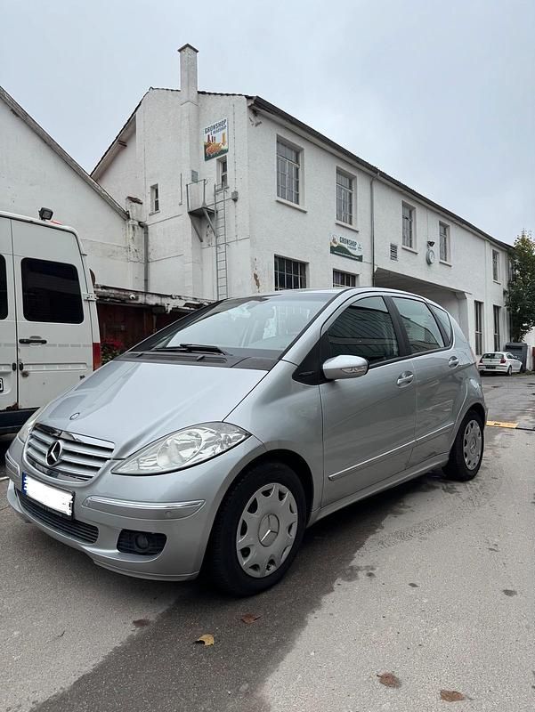 Silber Gebraucht 2006 Mercedes A180 Limousine | 4.800 € (Fairer Preis) - Bild 1/4