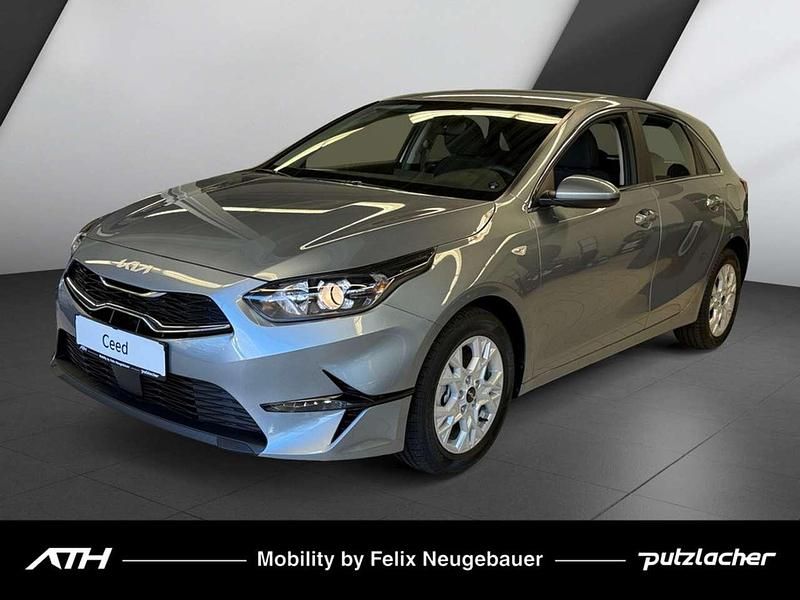 Lunar silver Neu 2025 Kia Ceed Limousine | 24.980 € (Fairer Preis) - Bild 1/4