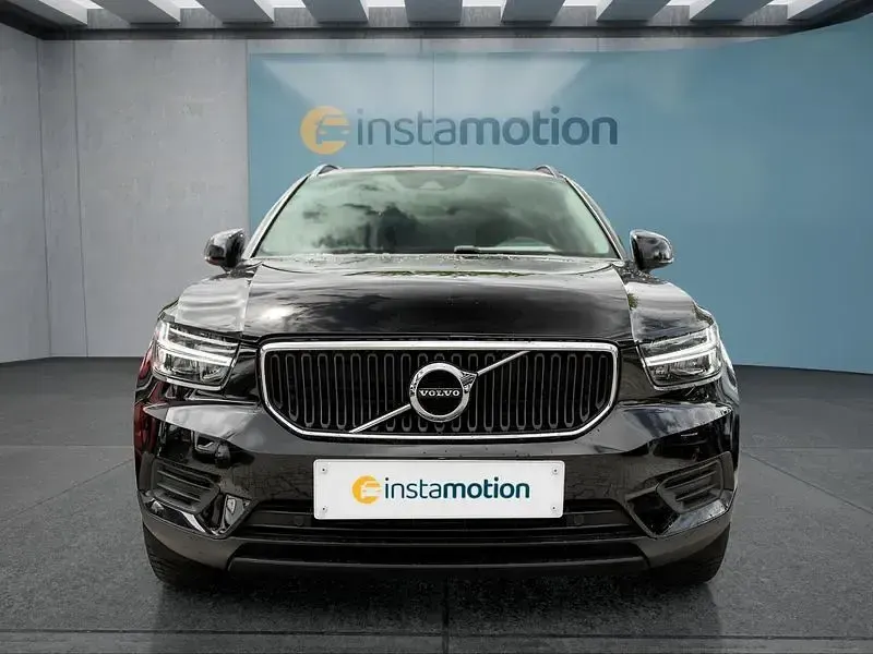 Gebraucht Volvo XC40 163 PS (119 kW) 2022 Schwarz SUV