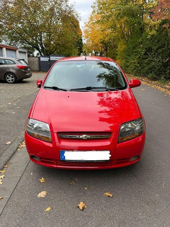 Rot Gebraucht 2005 Chevrolet Kalos Limousine | 1.700 € (Etwas zu teuer) - Bild 1/4