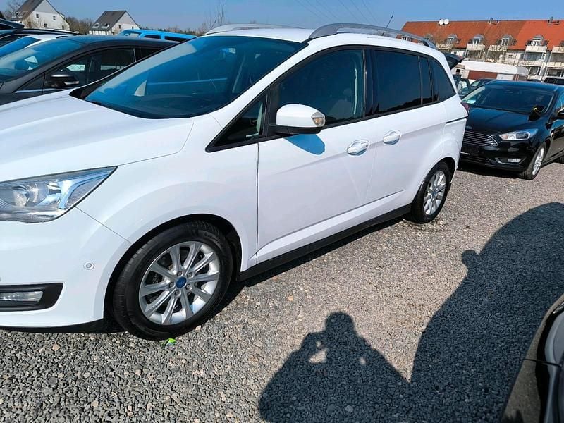 Gebraucht Ford C-MAX 115 PS (84 kW) 2015 Weiß Van / Kleinbus