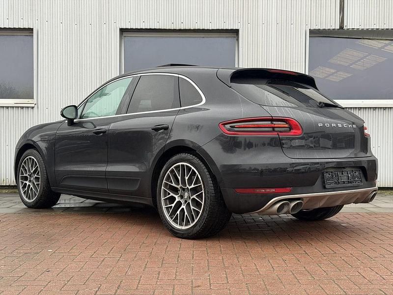Gebraucht Porsche Macan S 258 PS (189 kW) 2014 Tiefschwarzmetallic SUV
