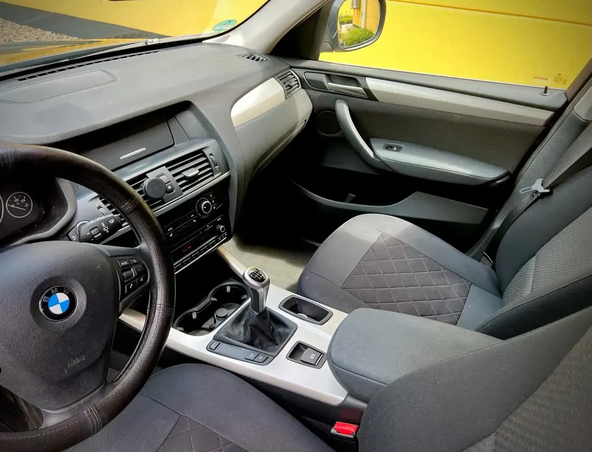 Gebraucht BMW X3 184 PS (135 kW) 2011 Schwarz SUV