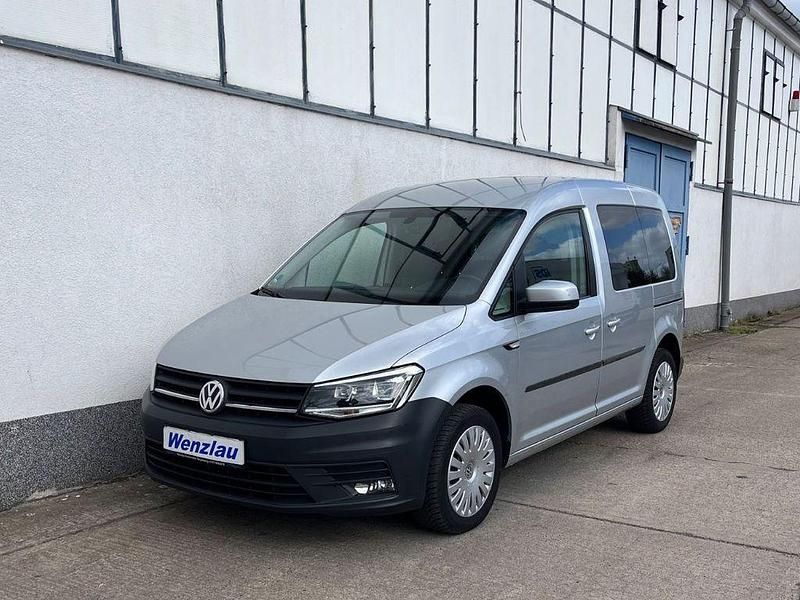 Gebraucht VW Caddy Comfortline 150 PS (110 kW) 2018 Silber Van / Kleinbus