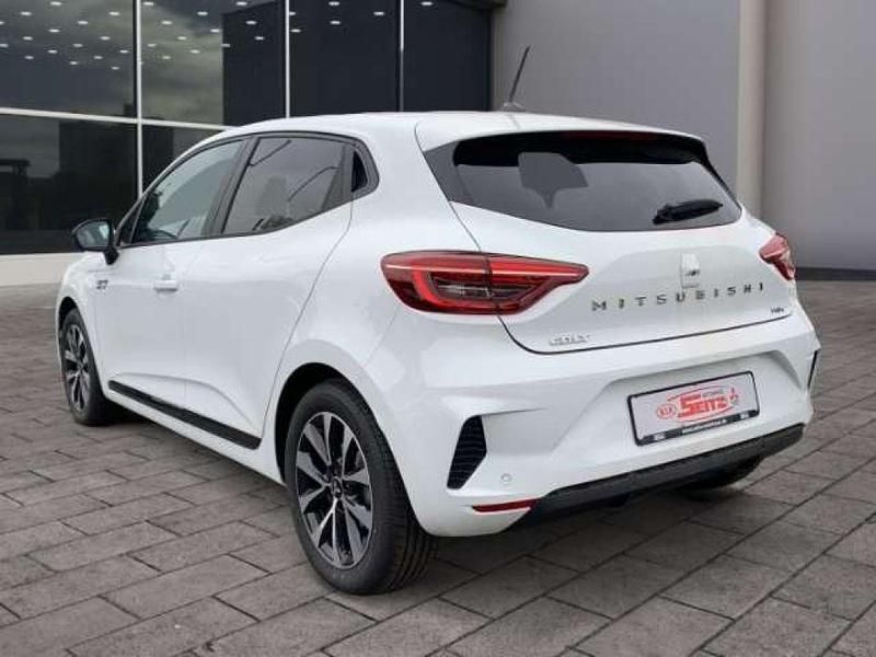 Gebraucht Mitsubishi Colt Plus 143 PS (105 kW) 2024 Antarktisweiss (s) Limousine