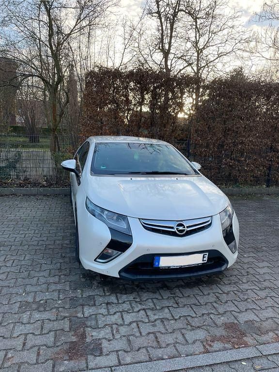 Second-hand Opel Ampera Edition 151 CP (111 kW) 2012 Alb Hatchback