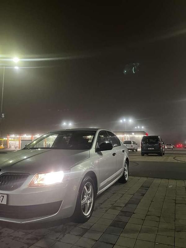 Gebraucht Skoda Octavia Active 90 PS (66 kW) 2016 Kleinwagen