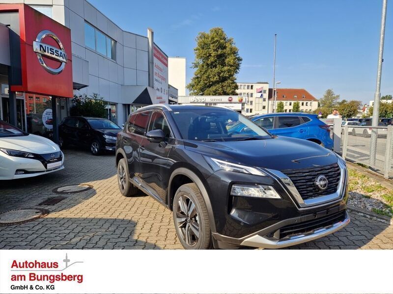 Schwarz Neu 2024 Nissan X-Trail Tekna SUV | 40.990 € - Bild 1/3