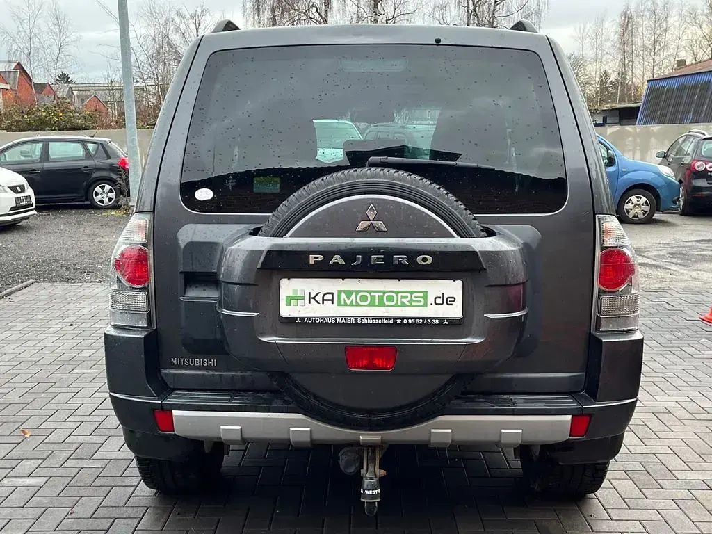 Gebraucht Mitsubishi Pajero 200 PS (147 kW) 2014 Grau SUV