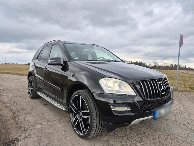 Gebraucht Mercedes ML350 231 PS (169 kW) 2011 Schwarz SUV