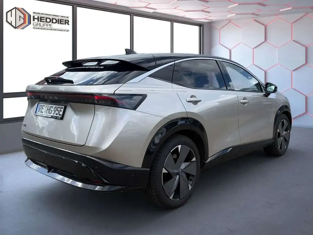 Gebraucht Nissan Ariya Evolve 177 kW (242 PS) 2024 Warmsilver SUV